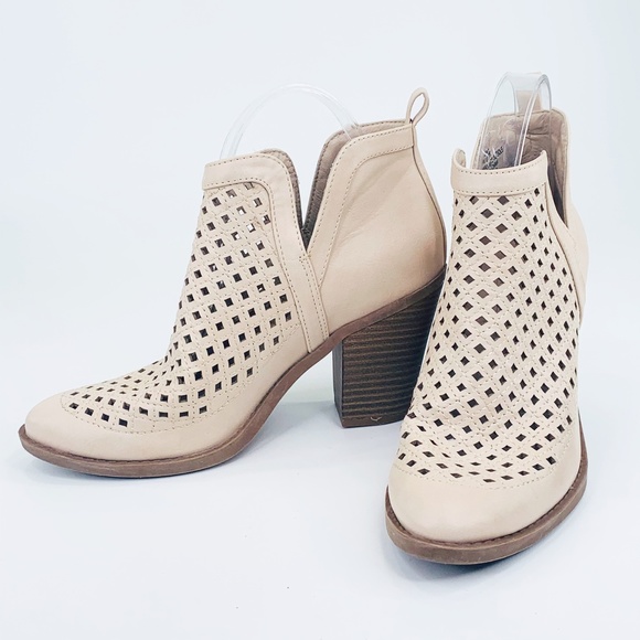 Massini Shoes - *SOLD* Massini Womens Size 8 Tracey Ankle Boots Booties